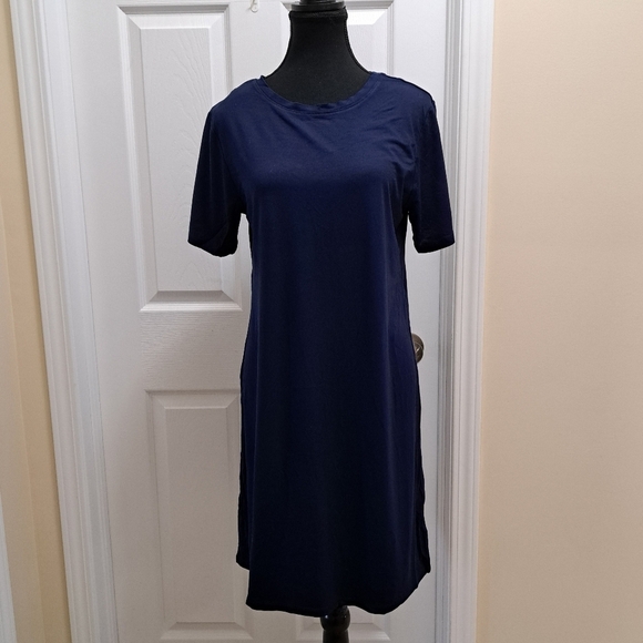 ❤️ BCBGeneration 2 Pack Dresses Navy Red Striped Solid Women's Medium Dress NWOT - Picture 3 of 16